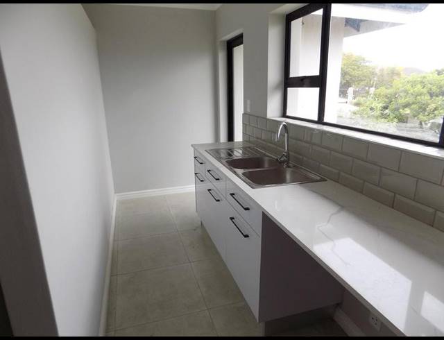 3 BEDROOM HOUSE FOR SALE IN FRAAIUITSIG